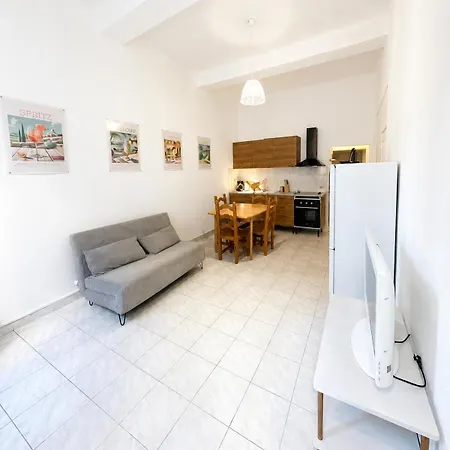 Apartamento Vieux-nice Centre Historique - 3 & 3 Salles De Bain